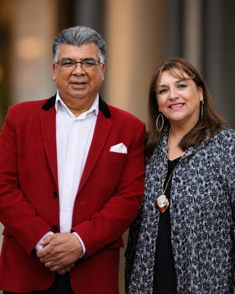 Pastores Lutgardo Vega y Marcela Salgado